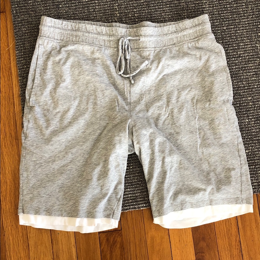 Vince Light Gray lined Men's Athletic Shorts like new large